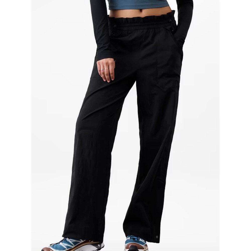 Athleta Trekkie High Rise Parachute Pants Size 0 Black UPF 50+ Outdoors Casual
